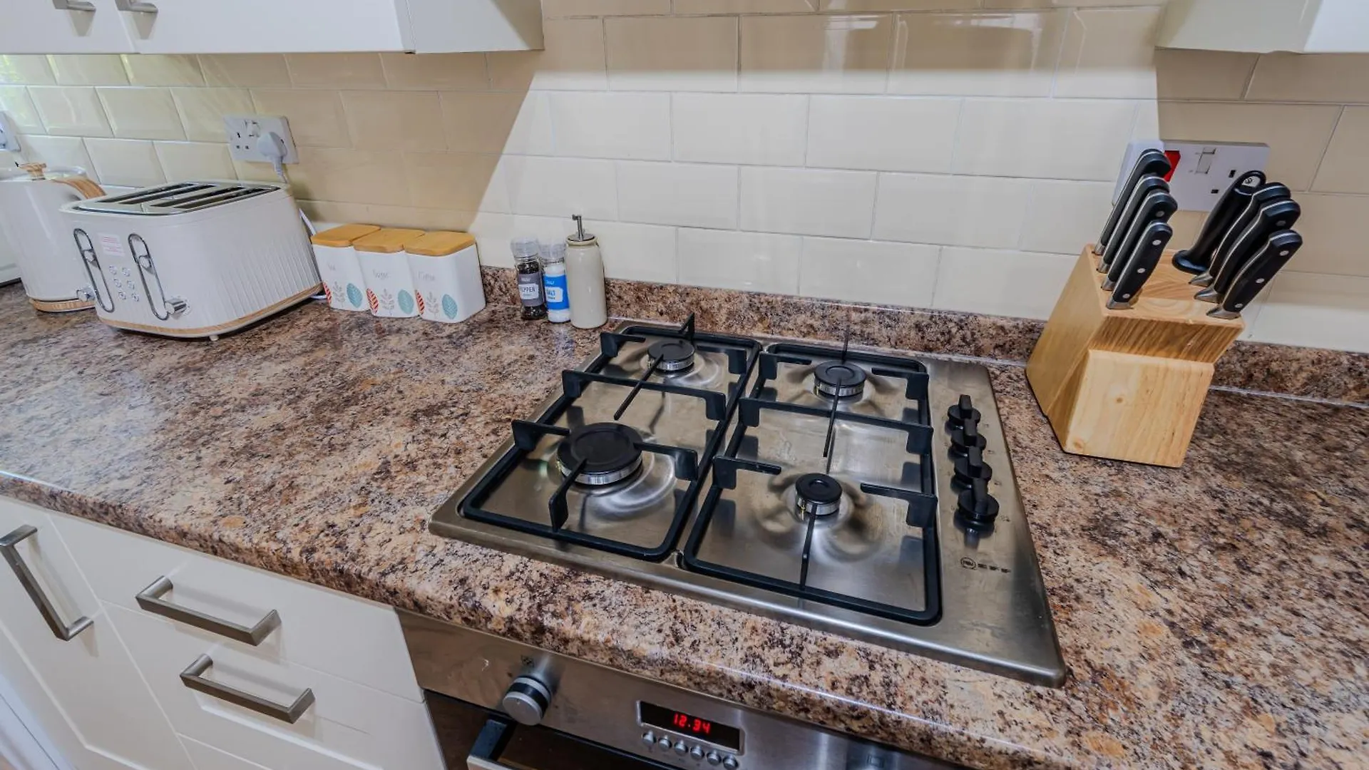 Apartamento Victorian Charm - Lush Garden, Shops And Parking Edimburgo