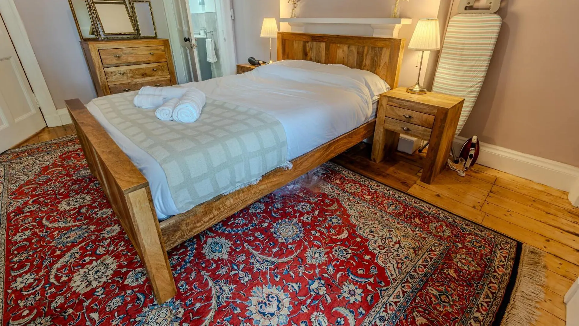 Apartament Victorian Charm - Lush Garden, Shops And Parking Edynburg 0*,  Wielka Brytania