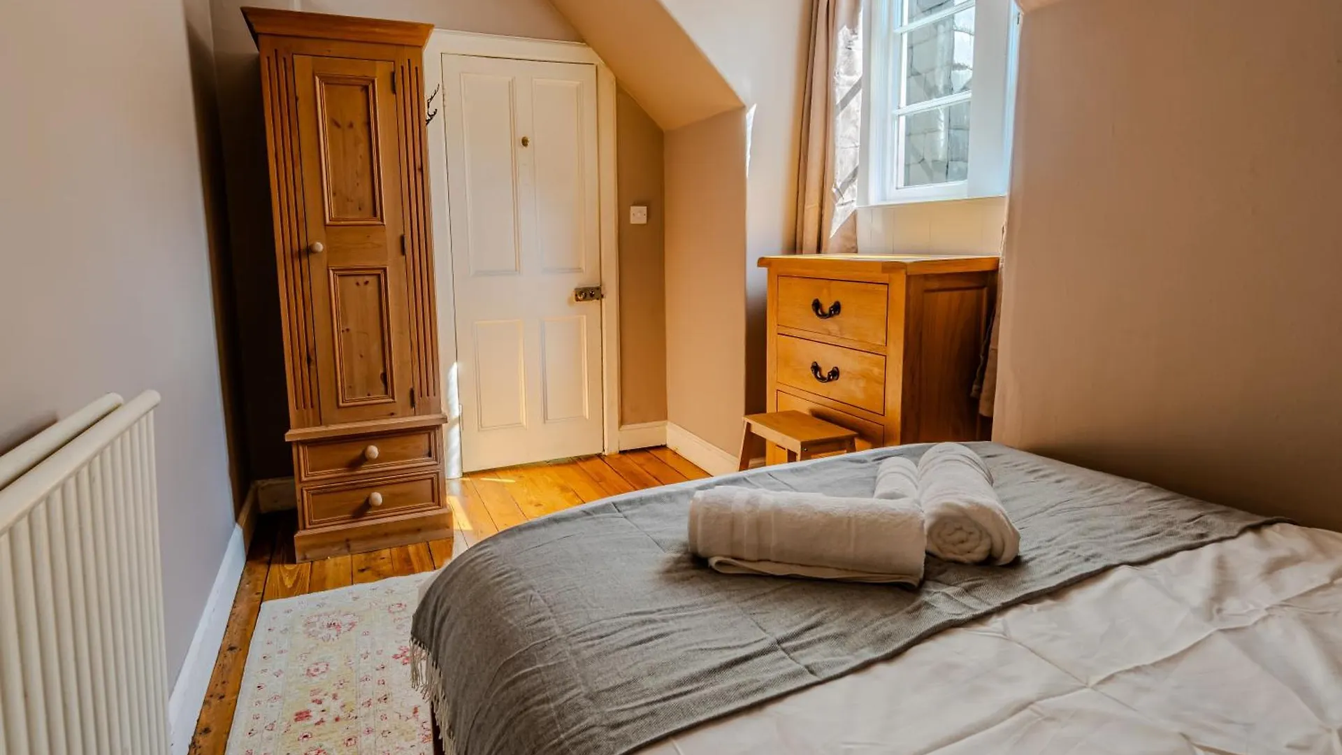 Apartamento Victorian Charm - Lush Garden, Shops And Parking Edimburgo Reino Unido