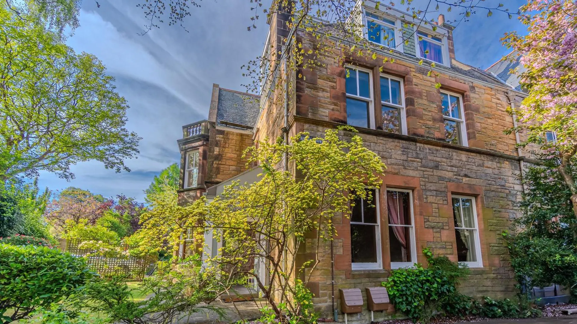 Apartament Victorian Charm - Lush Garden, Shops And Parking Edynburg
